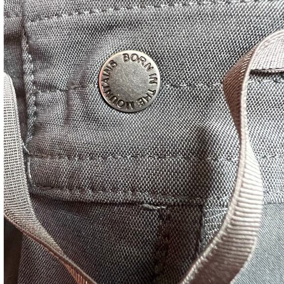 KUHL Hiking Cargo Shorts 10" Inseam in Gray Women's Size 10 - Picture 9 of 16